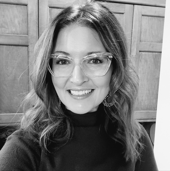 Meet your Posher, Michelle - Picture 1 of 1